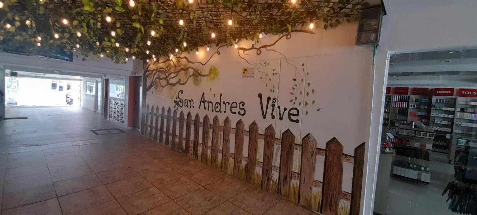 San Andres Vive Paradise Habitaciones Con Bano Privado A 80Mts De La Playa Principal Exterior foto